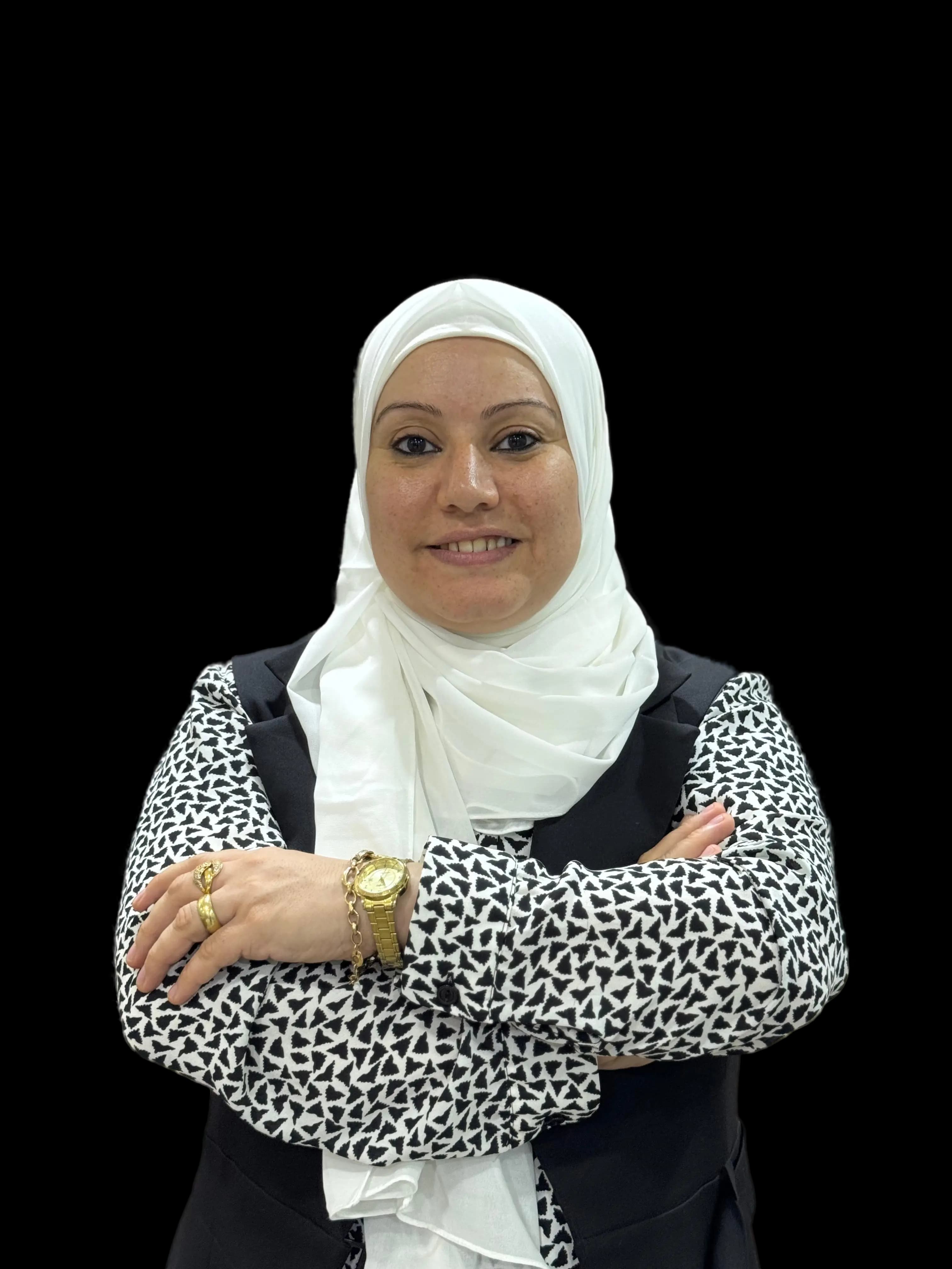 مس هبة - خبيرة تدريس اللغة الإنجليزية للثانوية العامة